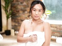 Kimmy Kimm And Roxie Sinner Make