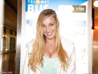 Portland At Night. photos (Kendra Sunderland)