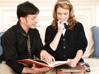 Easy College Chick Elli Foxx Takes Horny Man's