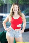 Wavy-haired Blondie River Lynn Masturbates In The Living