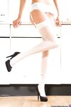 Hot Games In The Kitchen With Yummy Babe