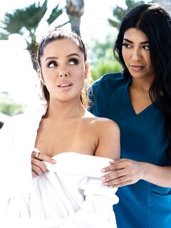 Vanna Bardot And Jasmine Sherni Can't