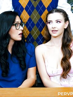 Serena Hill And Jade Greene Get