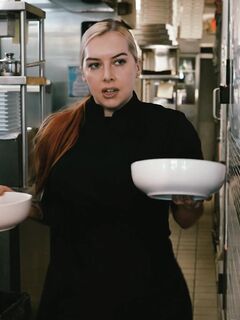 Bosomed Chef Cubbi Thompson Sucks BBC
