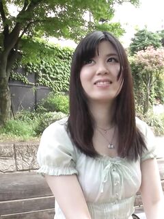 Madoka Araki Gives A Great Head Before Getting
