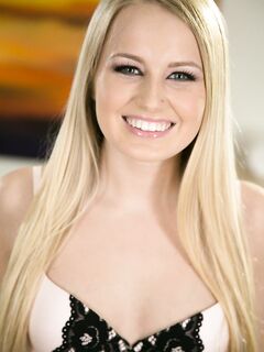 Massage My Wife. photos (Kagney Linn Karter, Scarlett